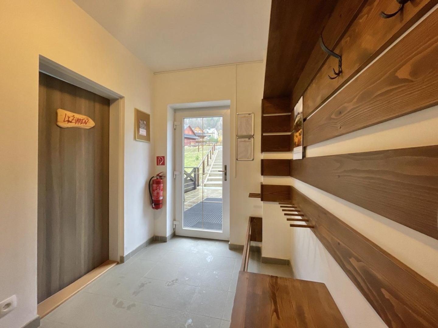 Apartman Grun -Vratna-Paseky Жилина Екстериор снимка